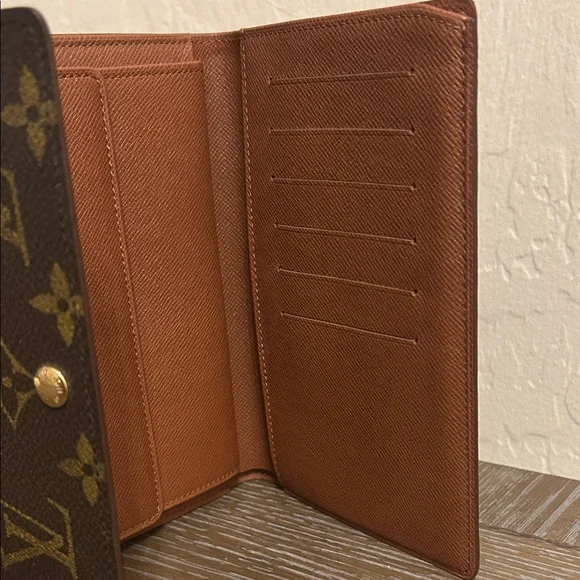 Louis Vuitton | **Vintage** | Monogram Canvas Porte Tresor Etui Papier Wallet - Picture 8 of 13